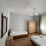 Spacious 3br Near Lungomare Sleeps 8 Balcony *