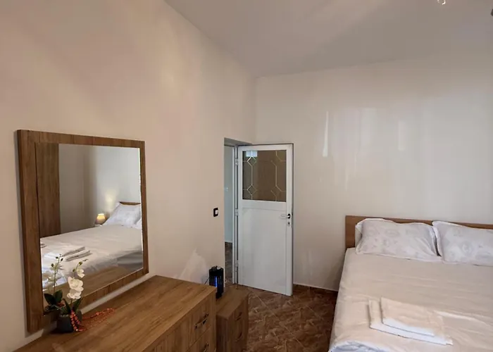 דירה Spacious 3Br Apartment Near Lungomare Sleeps 8 Balcony Vlorë