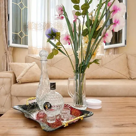 Spacious 3br Near Lungomare Sleeps 8 Balcony *