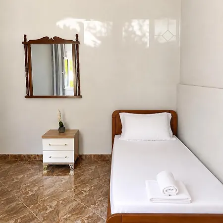 Spacious 3br Near Lungomare Sleeps 8 Balcony *