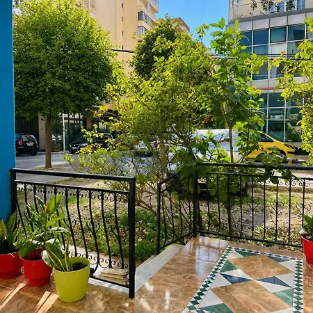 Spacious 3br Near Lungomare Sleeps 8 Balcony